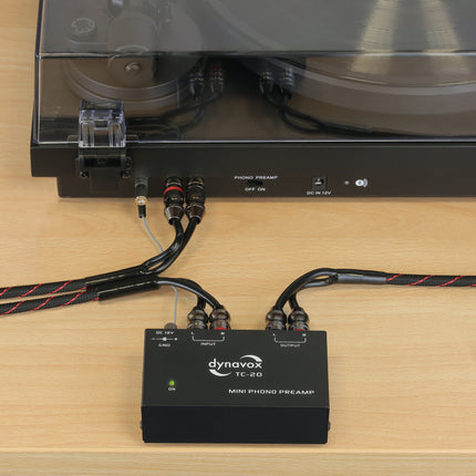 Dynavox TC20 phono voorversterker zwart